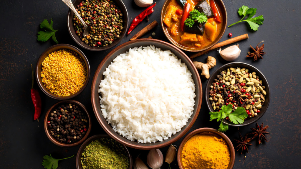 Curry : aromatyczna przyprawa pełna smaków i historii